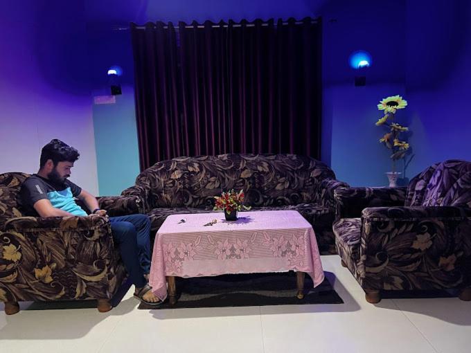 Hotel Crystal Cottage Bhubaneswar Esterno foto